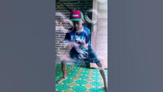 Lucu.. anak kecil joget jaran goyang mahir banget