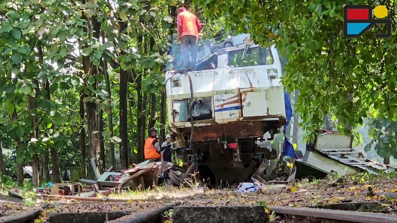 AKHIR PERJALANAN LOKO LANGKA DARI SUMATRA