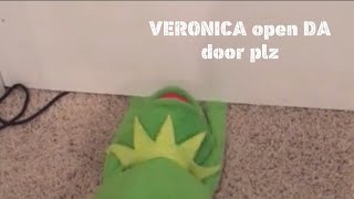 Veronica open the door