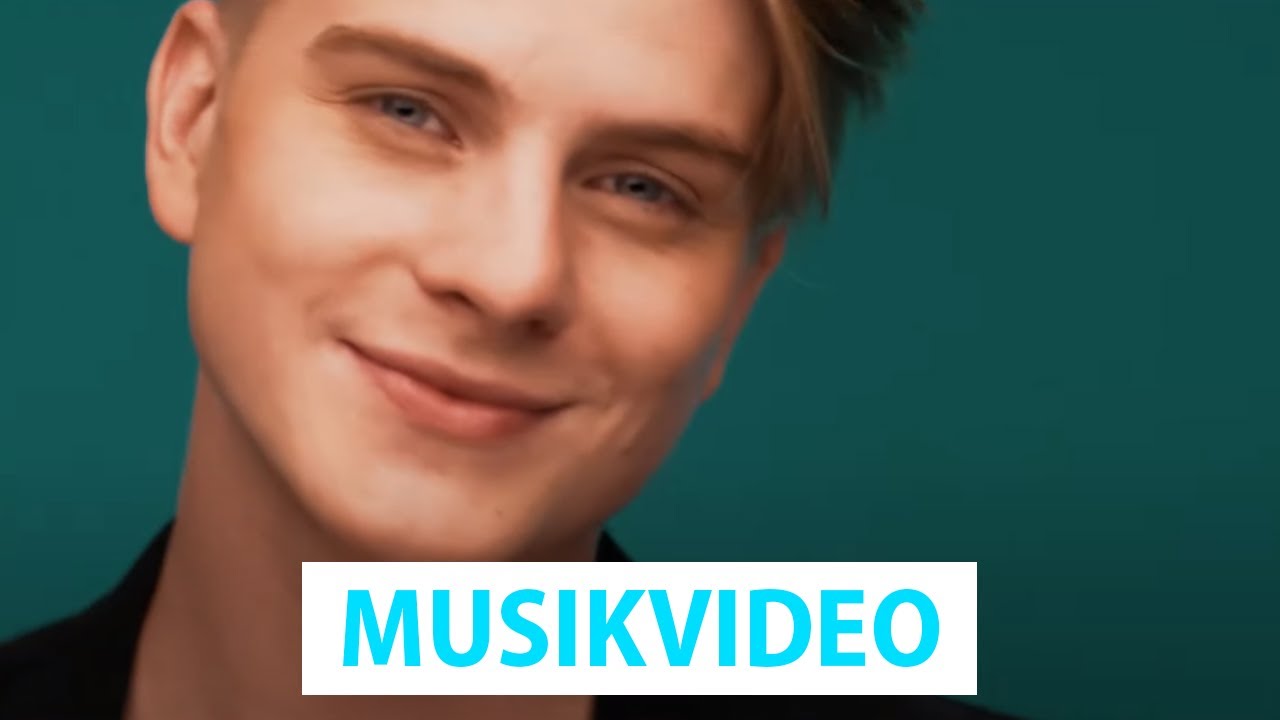 Přehrát hudební video {trackName} od interpreta {artistName}