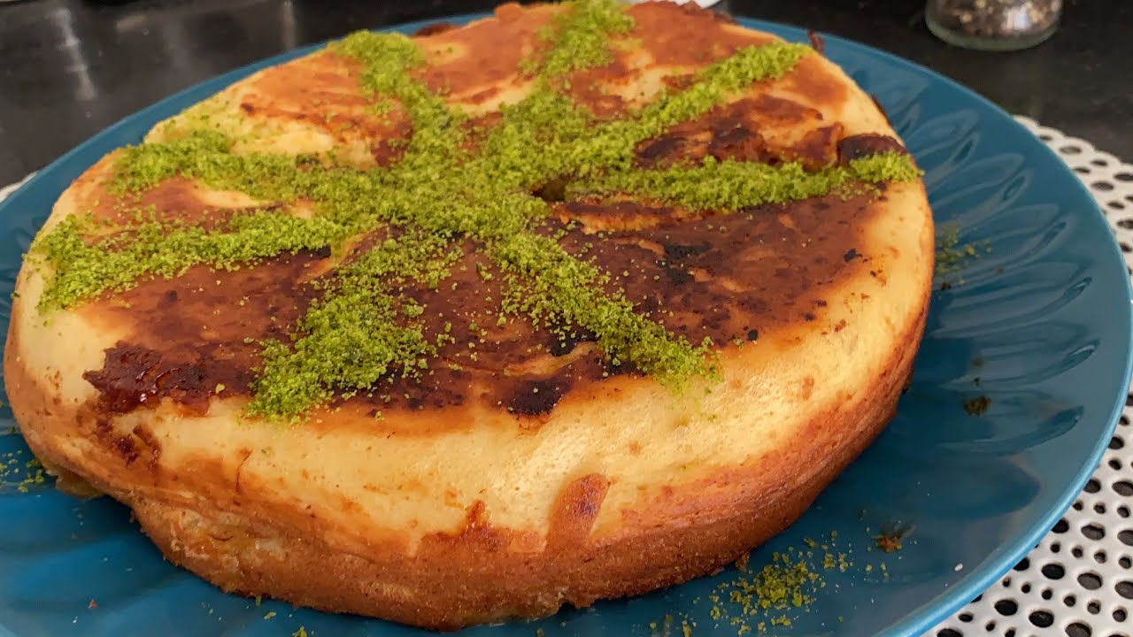 FIRIN YOK TAVADA MUZLU KEK TARİFİ/NEFİS YEMEK TARİFLERİ TAVADA BASİT KEK