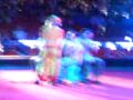 circo rolex señor bailando cura en el acto del payaso loco