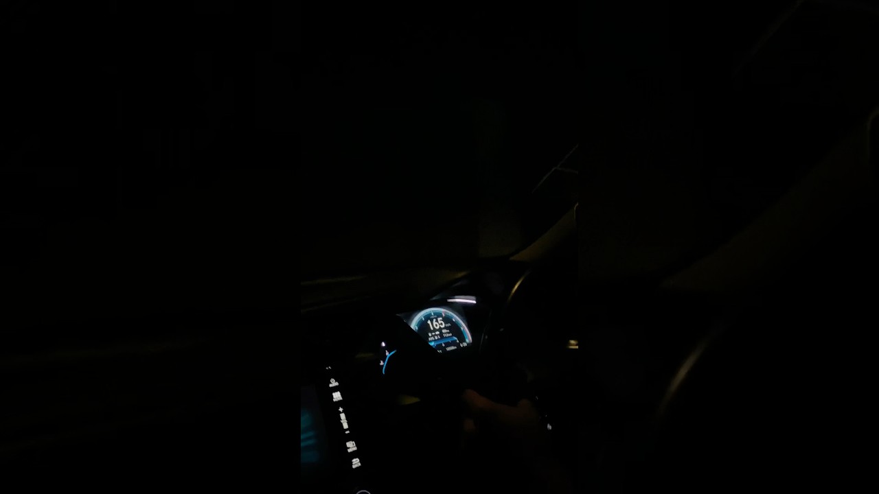 166 KM/h Honda civic FC 1.8 