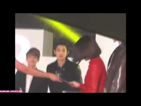 131114 CHANYEOL\u0026SUHO\u0026BAEK LOOK at IU!