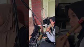 Para Pemain Suling Sedang Ngulik Lagu short nasidaria
