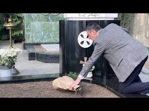გიორგი გახარიას პოლიტიკურ გზავნილი და ფოტო ზვიად გამსახურდიას საფლავზე