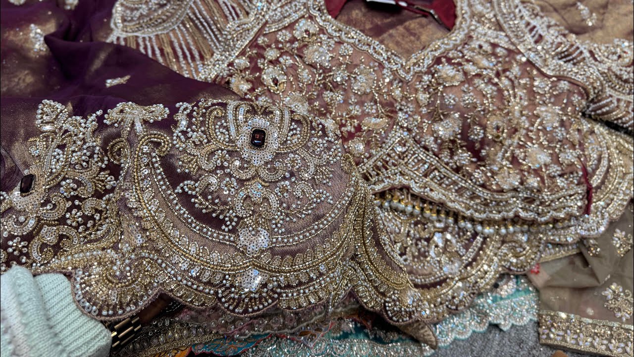 CELEBRITY INSPIRED SREE SHOP IN KOLKATA | Barabazar Pure Handwork Saree Collection|Borobazar Markrt 