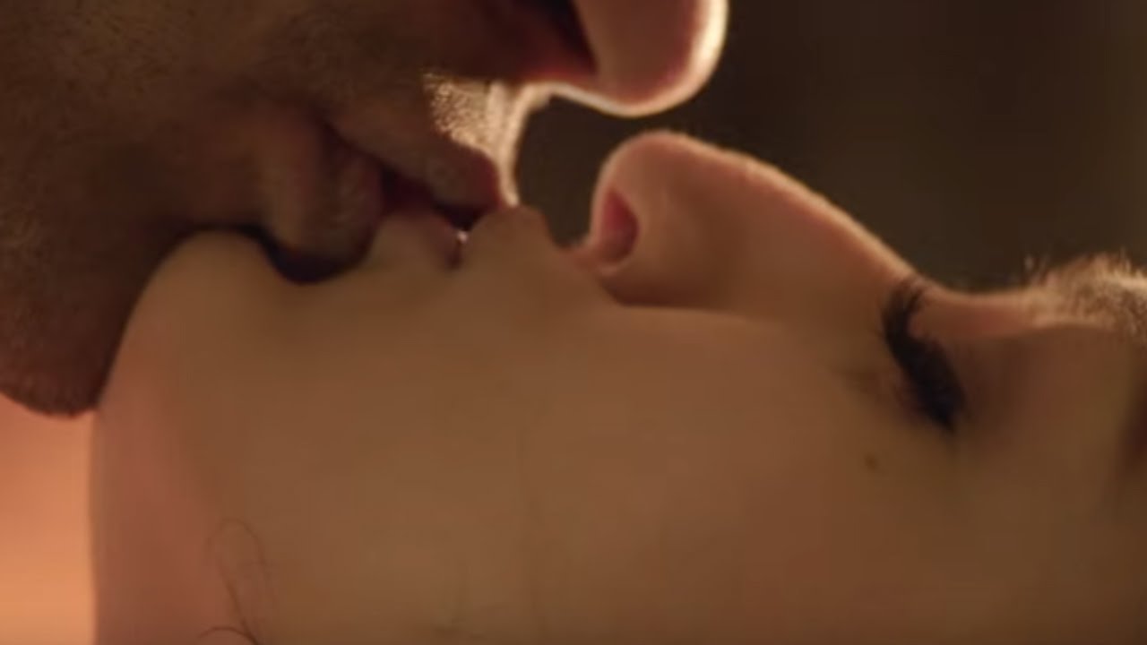 Threesome Love Scene Threesome Love Scene