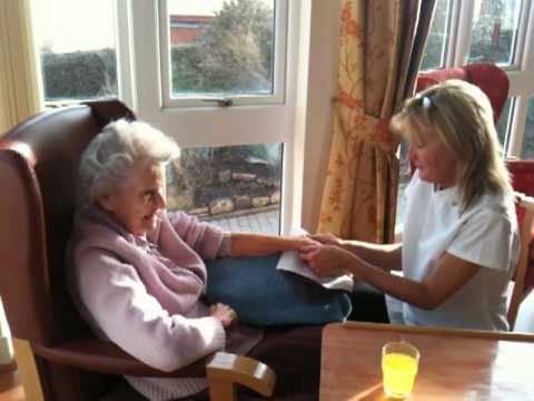 Hand Massage by Susie Fishwick at Pinewood Residen...