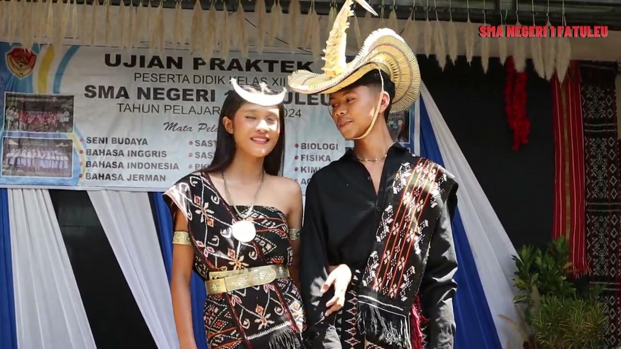 Peragaan Busana Rote XII IPA 3 SMA NEGERI 1 FATULEU