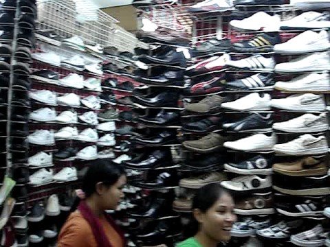 shoe shops in greenhills