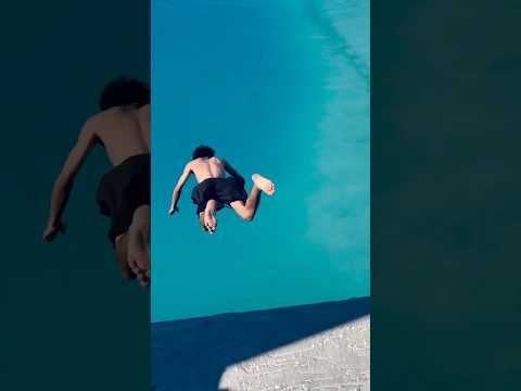 البحر غريق ابعدو عنو ماشي زي الموج اكسبلور 2025