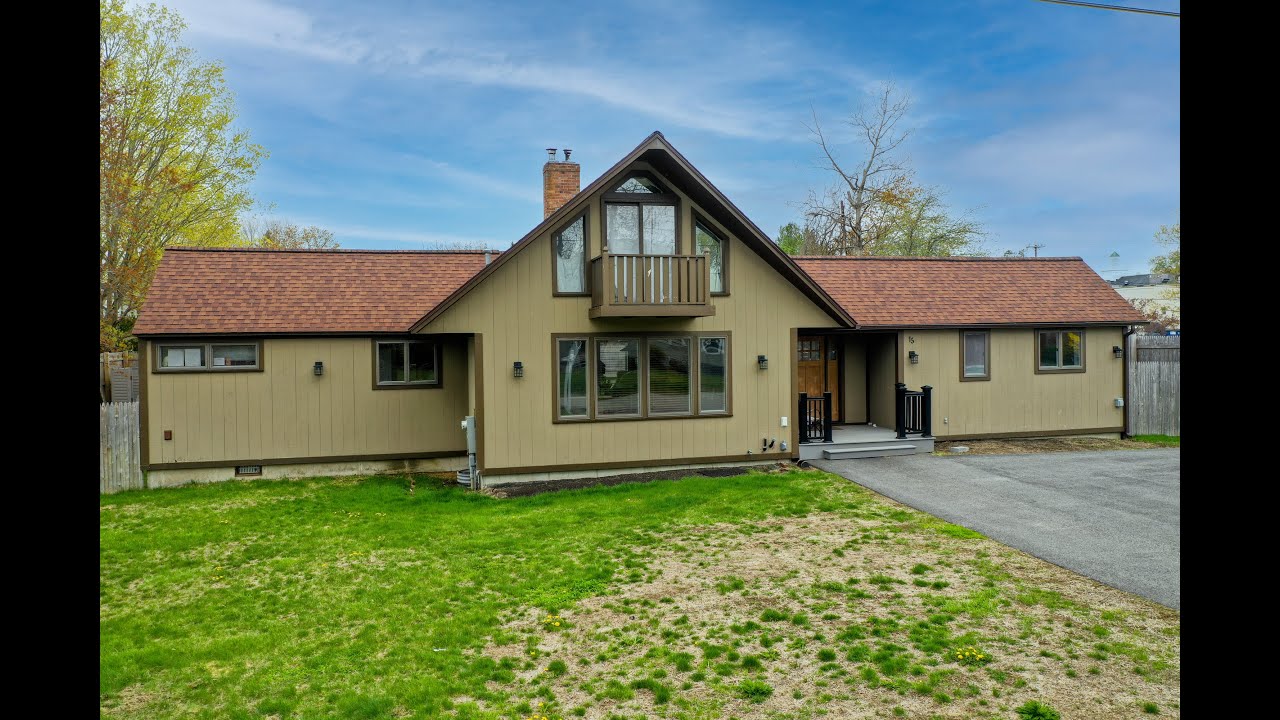 Produced by 15 Central Ave, Wells Maine Linda Pratt