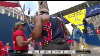 Wounded Marine Carries The Us Flag