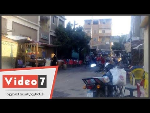 مقاهى وأكشاك عشوائية بمدخل معهد أزهرى فى منشأة القناطر بالجيزة