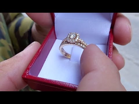 Video: Welke Ring Wordt Gegeven Voor Verloving?