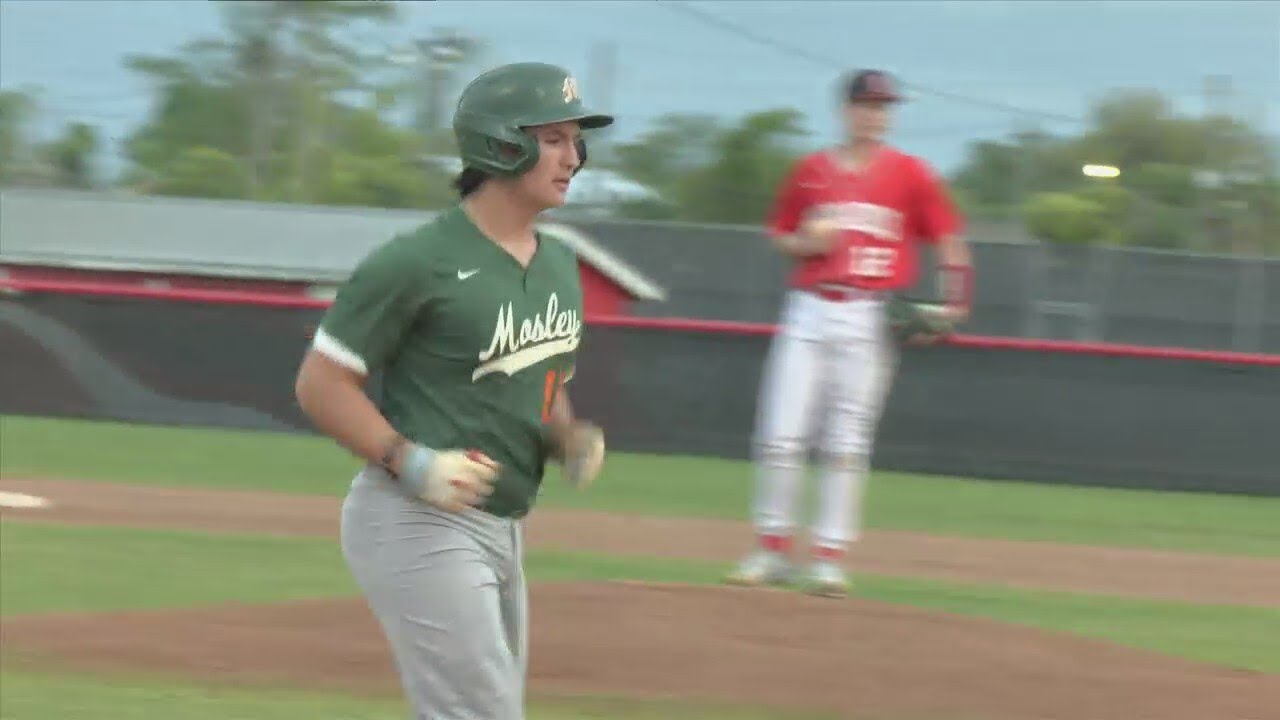 Mosley cruises past Bay High on the road - YouTube