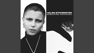 Video thumbnail of "Valen Etchegoyen - Siempre Conmigo"