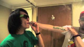 CRAZY EPIC HOTBOX IN THAILAND