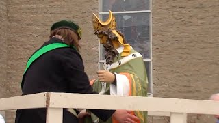 Statue stealing tradition lives on prior to the St  Patrick's Day parade
