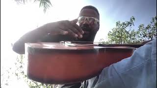 With my Dad singer @steviewonder Direction DCGCGC guitar Percussive