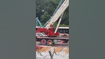 SMRT race: C151C train vs. MAN A24 bus