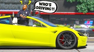 Driverless Tesla gets PULLED OVER by the cops!! (GTA 5 Mods Gameplay)