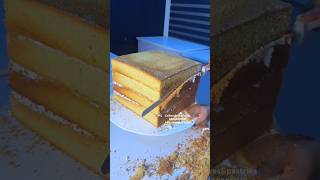 DECORATE THIS TRAD CAKE WITH ME. #cakedecorating #cakedecoration #weddingcake #fypシ #foryou #cake