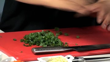 KNIFE SKILLS: How to Chop Spring Onions Finely