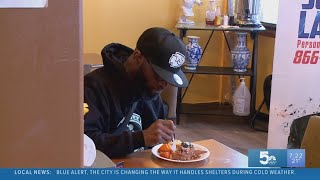 Mom's Soul Food celebrated 40 years of service to the community on Thanksgiving
