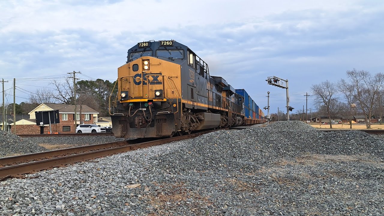 L703-21 With The 7260 Departing Southbound Through a Restricted Work Authority - Pembroke, NC