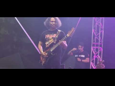 Dinamik - Di Antara Gadis [Lirik]