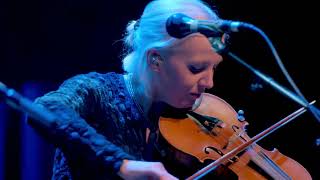 Gracie And Rachel - Leaving Home Is Going Home Live In Utrecht