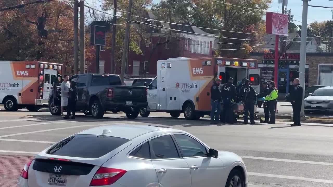 Pedestrian injured after being struck by vehicle in Tyler - YouTube