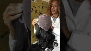 Parrucca di capelli veri remy nera Capelli indiani mossi