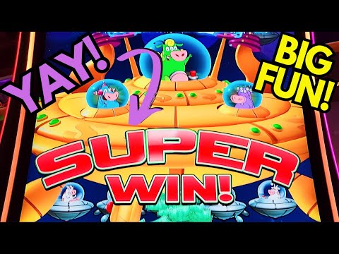 A GREAT BONUS on JOURNEY TO THE PLANET MOOLAH SLOT MACHINE + $10 A SPIN on RICH LITTLE HENS SLOT