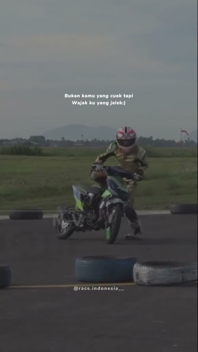 Bukan kamu yang cuek tapi aku yang jelek:(#storywa #shorts