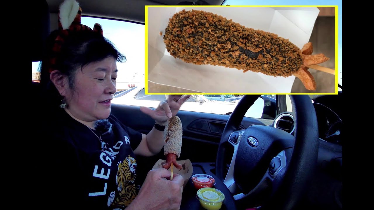 Myungrang Squid Ink Hot Dog Review 2021WinterNoshings Quarantine2021 MyungrangHotDog YouTube