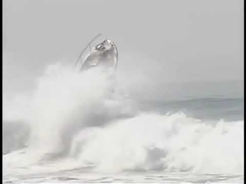 Boat Gets Caught Inside Massive Wave at Sea - 1015173-1 - YouTube