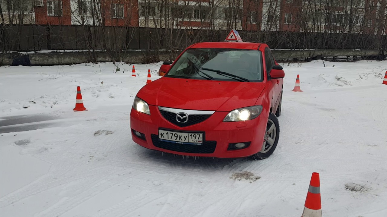 Экзамен в ГИБДД Северное Бутово.Площадка, заезд в правый гараж - YouTube