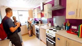 £25, Fort William Backpackers Hostel,  Walk Through.
