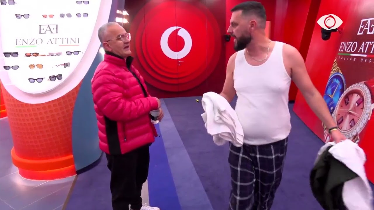 "Kujdes syrin e majtë..."/ Artani diskuton me Mirin: Me mua nuk pëshpërit dot