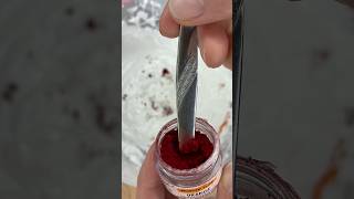 Using only 1g of dry coloring for delicate pastel shells #Macarons #BakingTips #kovalicious