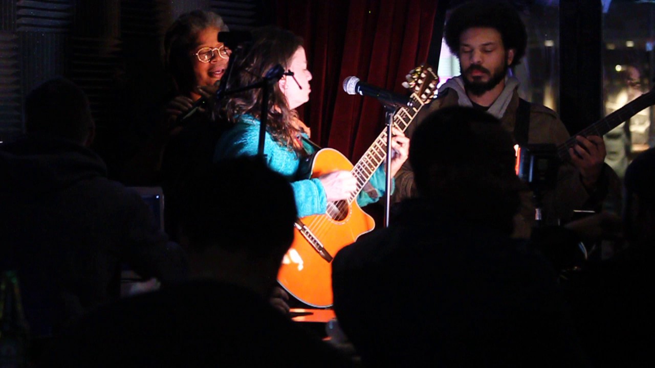 Host Marcos Luis @OneMicNite™ 