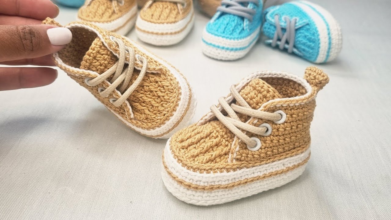 Sapatinho Botinha Thiago de Crochê  Para Bebê  - 9 cm (1 a 3 meses)