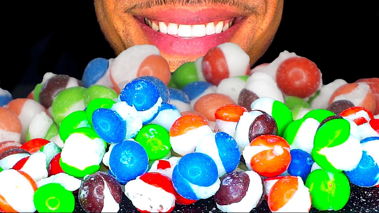 ASMR EATING FREEZE DRIED CANDY SKITTLES MUKBANG JERRY FOOD TREATS PARTY ...