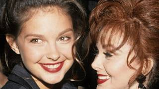 Disturbing Details Found In Naomi Judd's Autopsy Report