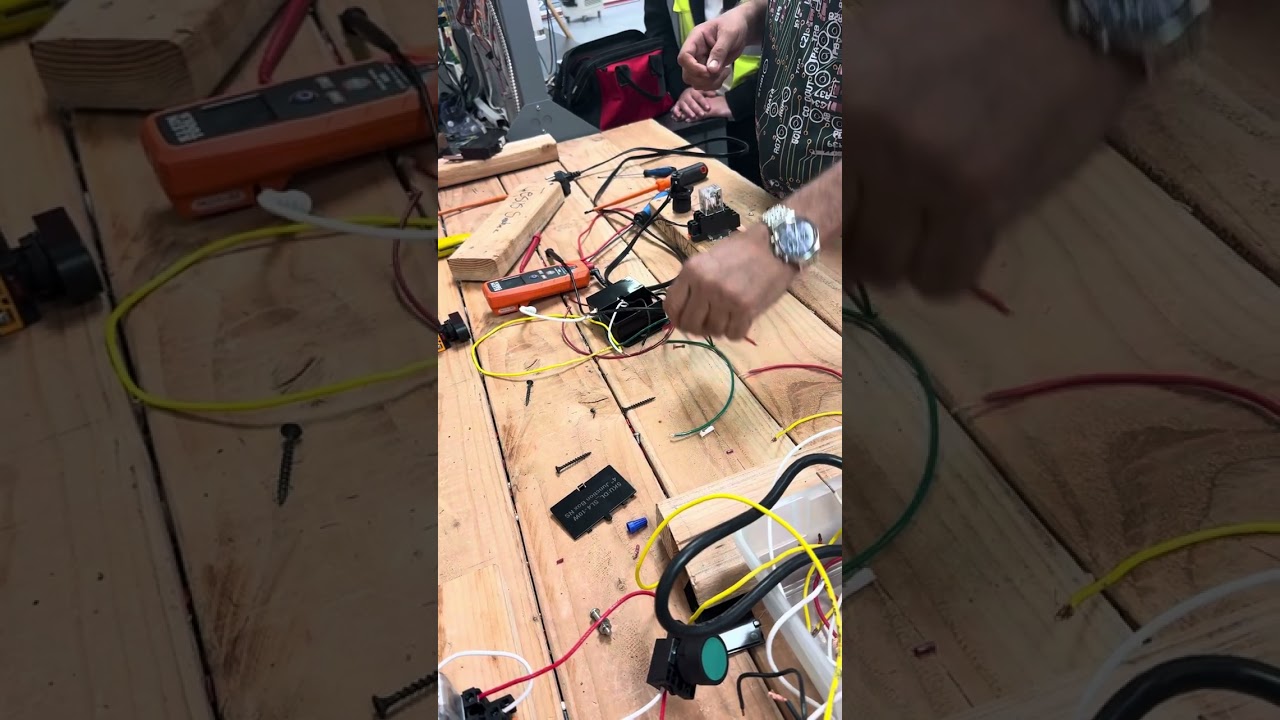 8 pins Relay explained with connections