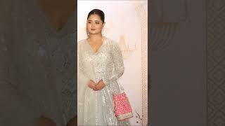 Gorgeous Rashami Desai At Palak Muchhal & Mithoons Wedding Reception