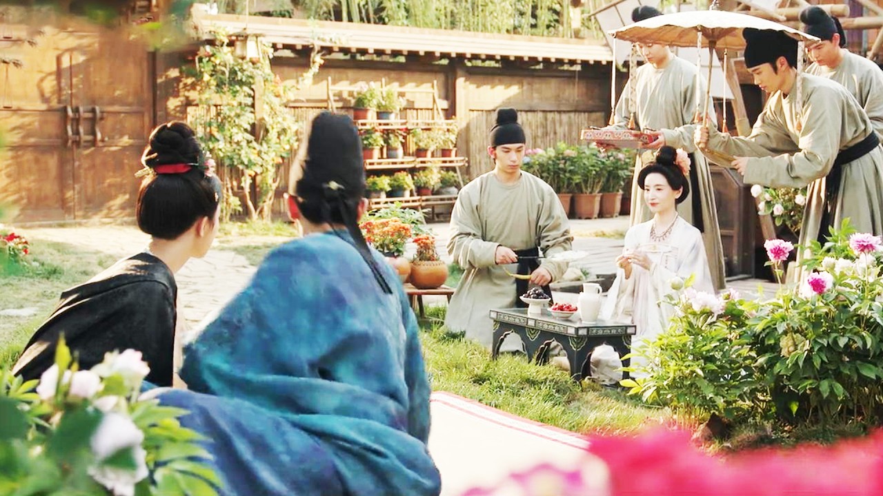 【Movie】女孩醉酒與王爺同眠一夜，醒來被圍觀，王爺當眾認妻，甜寵無邊！💕#中国电视剧 #爱情